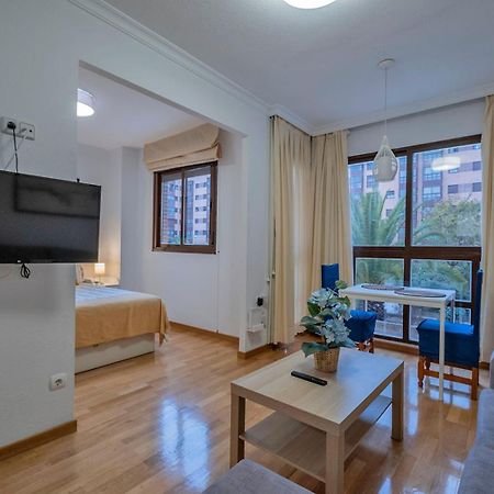 Apartamento Wanda Ifema Con Parking Y Piscina マドリード エクステリア 写真