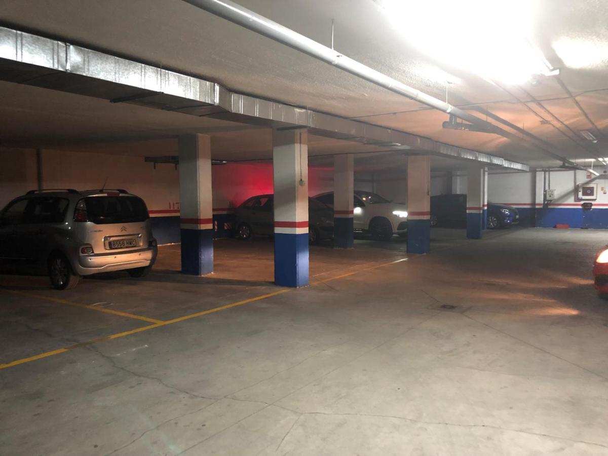 Apartamento Wanda Ifema Con Parking Y Piscina マドリード エクステリア 写真