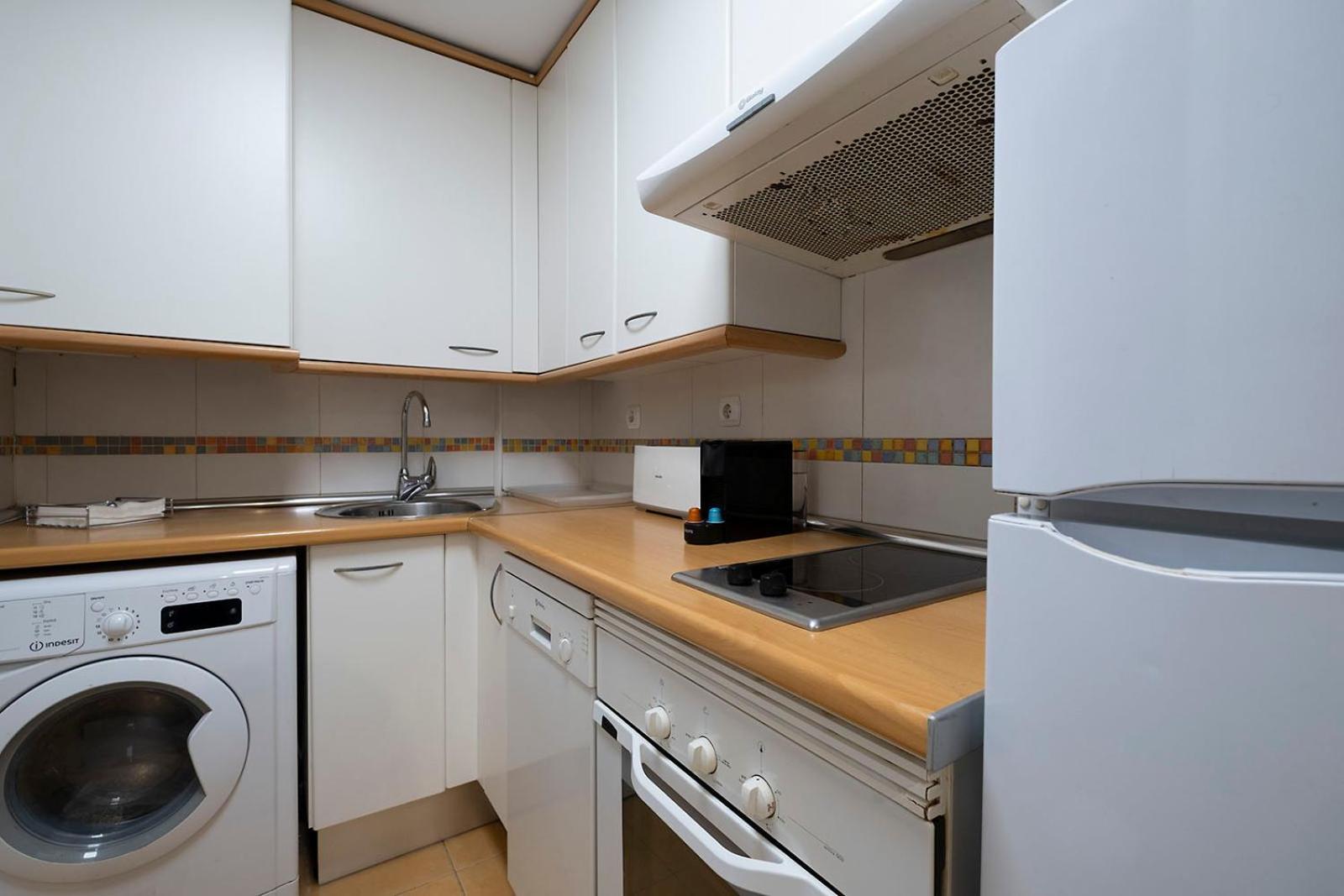 Apartamento Wanda Ifema Con Parking Y Piscina マドリード エクステリア 写真